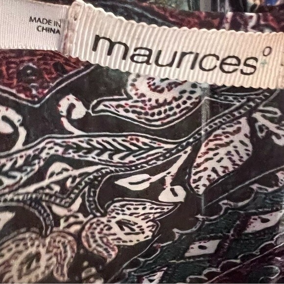 Maurice’s plus burgundy and teal top size 2X - Picture 4 of 5